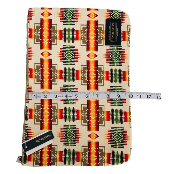 Pendleton Chief Joseph Canvas Big Zip Pouch. - Picture 8 of 14